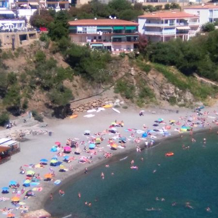 Ca La Nuri Pis 2 Con Vistas Al Mar Apartment Llança Екстериор снимка